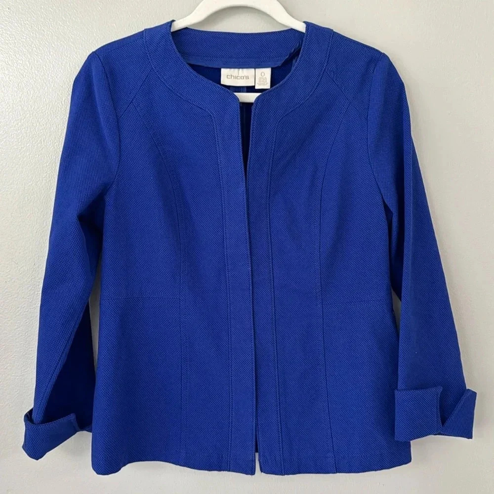 Chicos Jacquard Royal Blue Hook and Eye Jacket